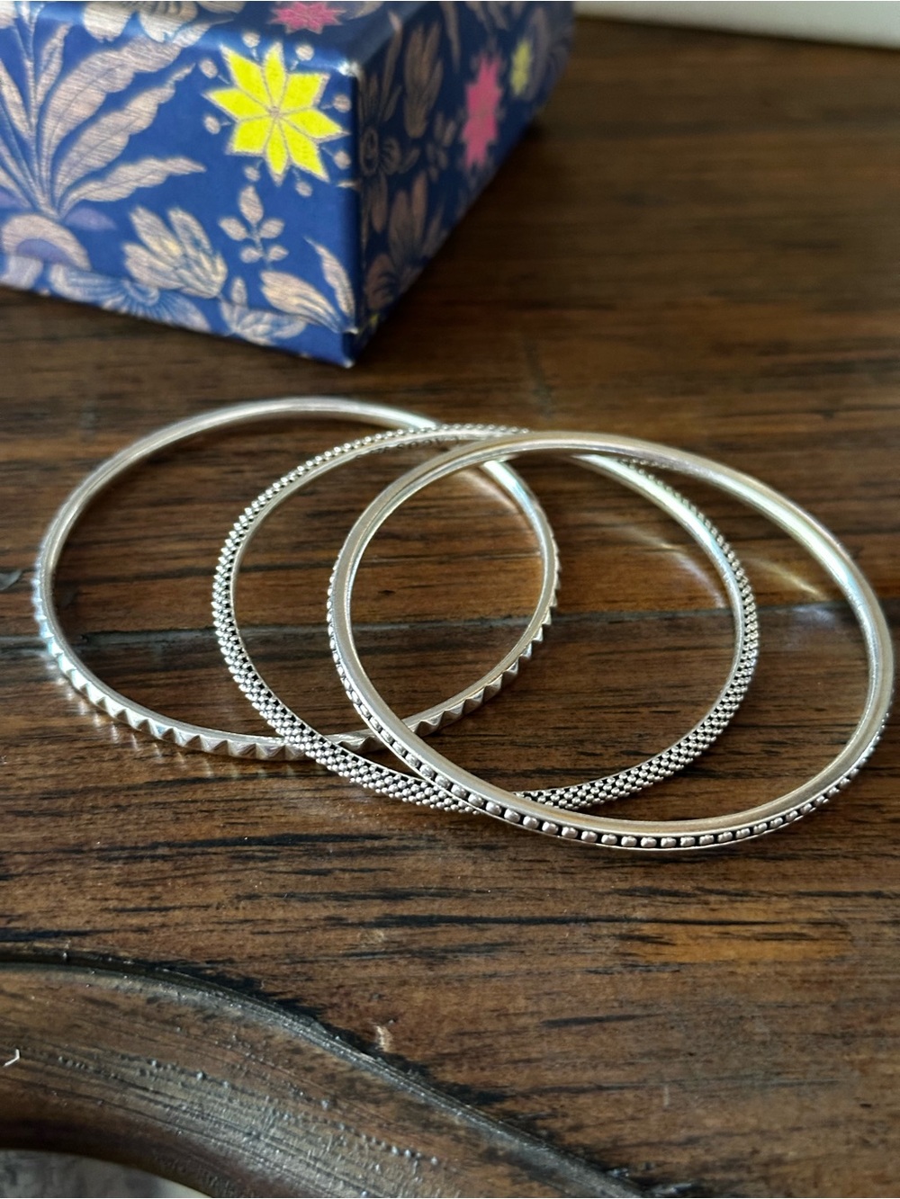 LAGOS Sterling Silver Bangle Bracelet Set of 3 - Picture 5 of 12